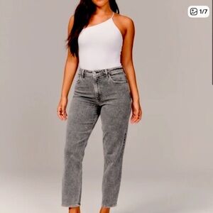 Abercrombie & Fitch Women’s Size 2 The Mom High Rise Jeans Washed‎ Black Denim